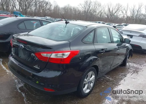 2014 Ford Focus Se z USA, uszkodzony, nr VIN 1FADP3F29EL217386